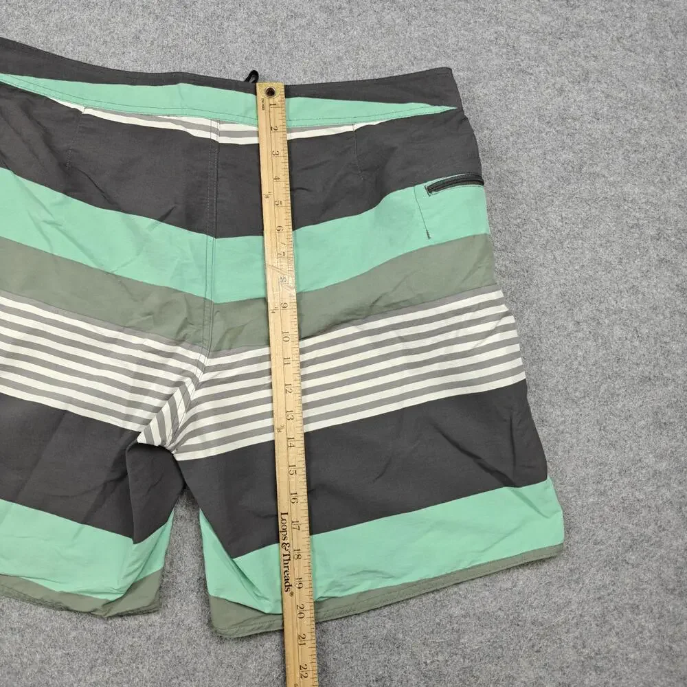 Patagonia Board Shorts Mens 38 Green Striped Lined Quick Dry Drawstring Pockets